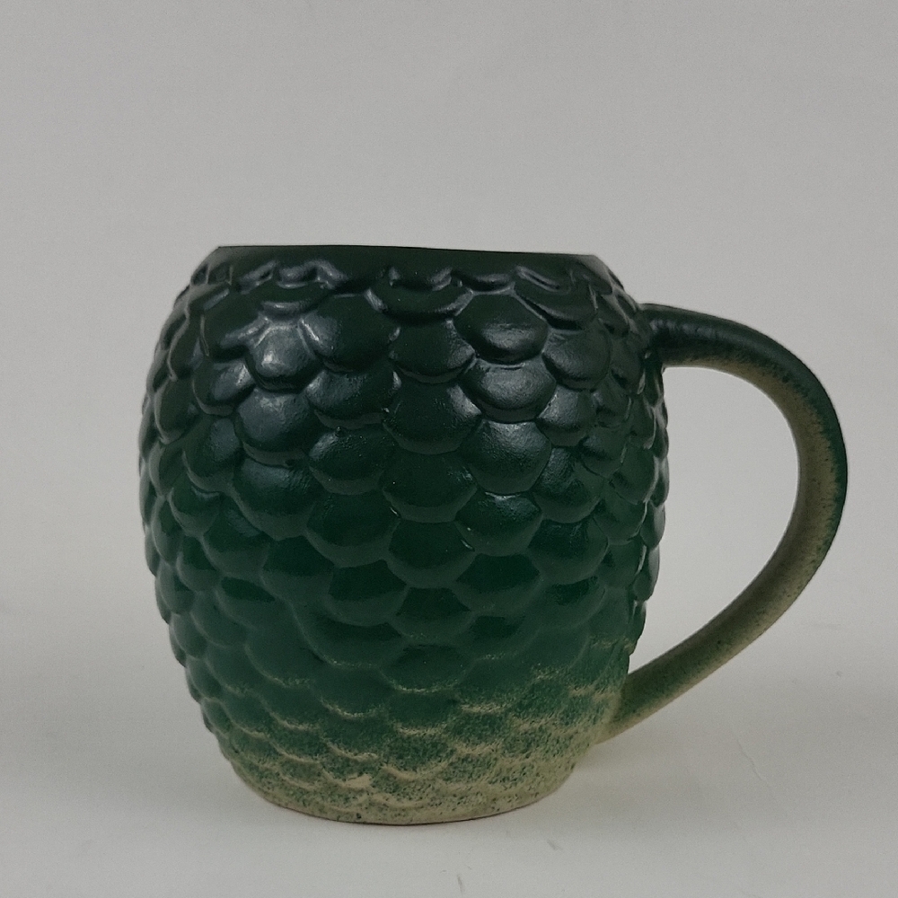 HBO Game of Thrones Rhaegal Daenarys Dragon Egg Coffee Mug Green Scales